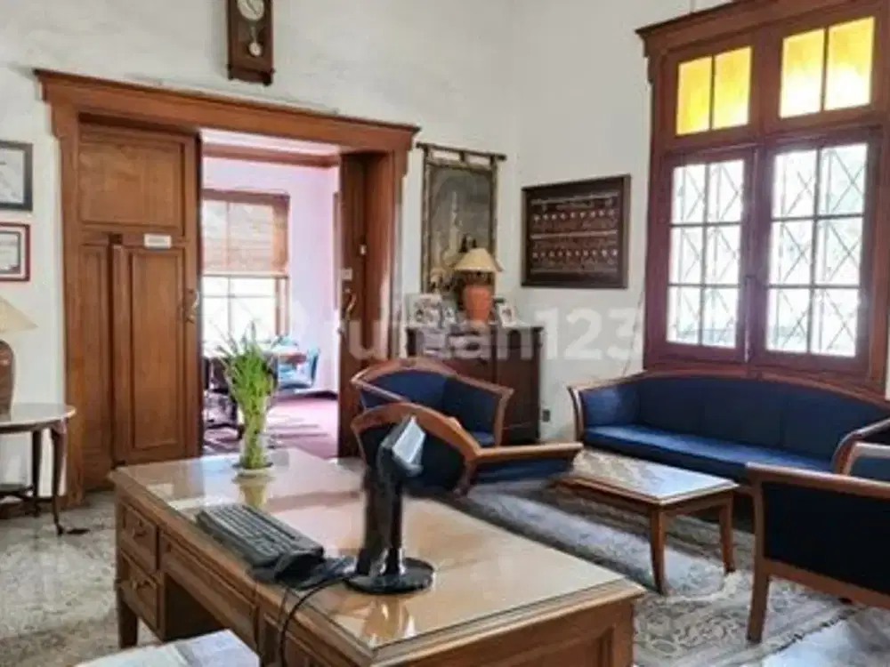 Premium Area Rumah Kantor Sayap Riau Jarang Ada