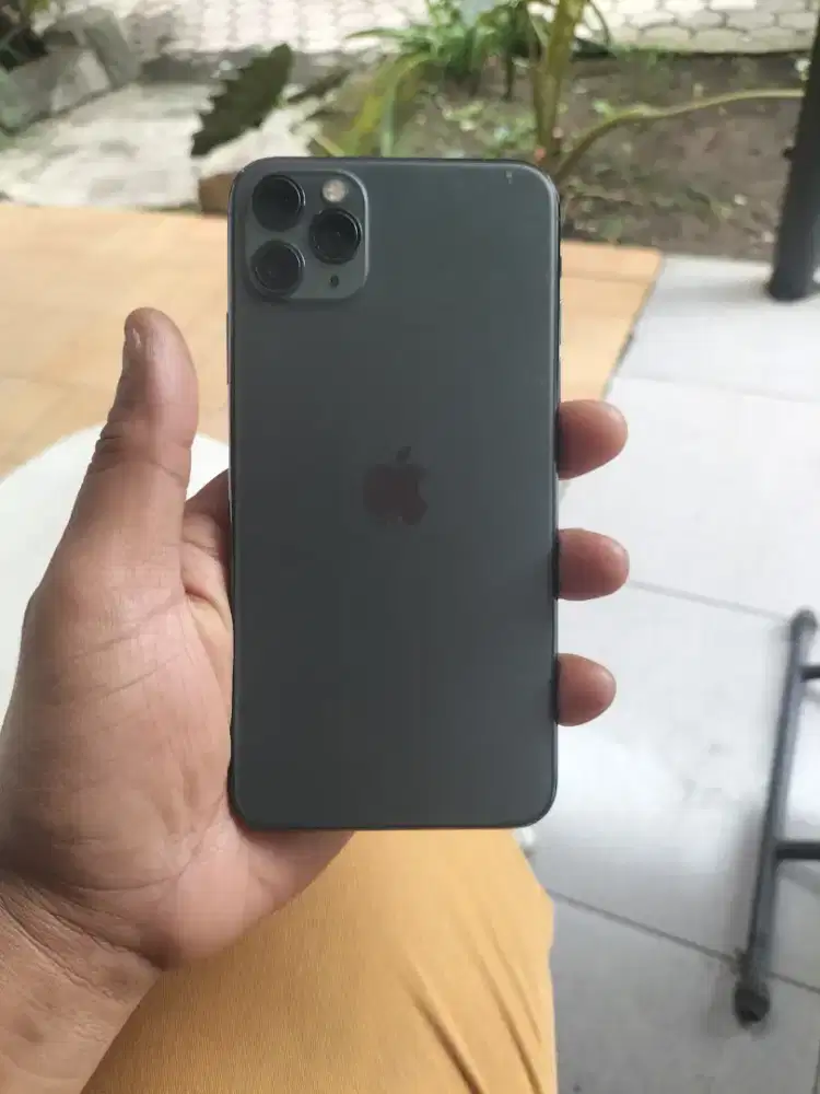 Dijual hp iPhone 11 promax ibox