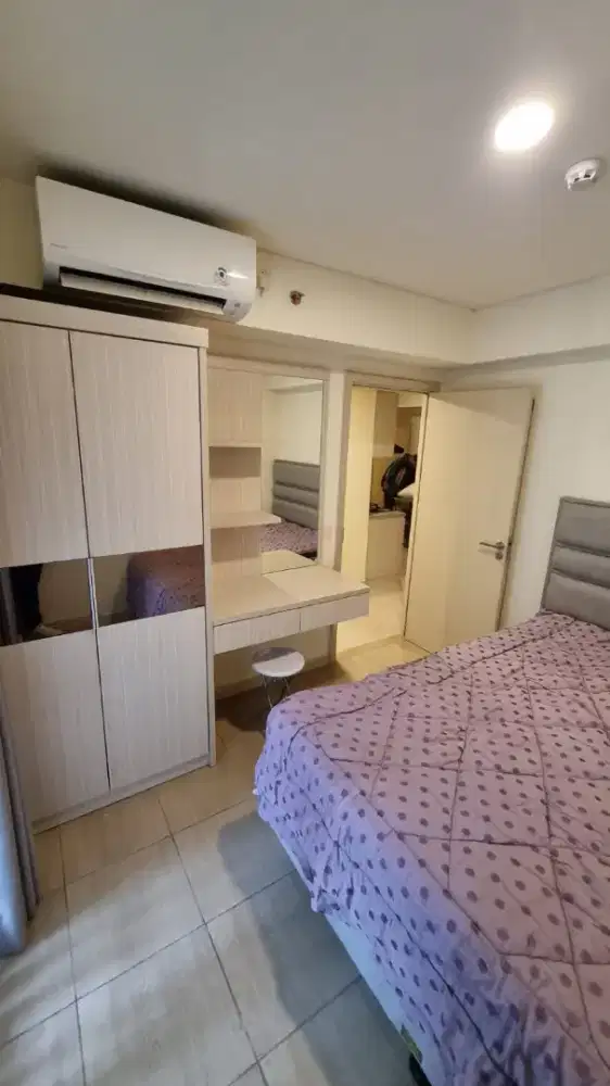 Apartment Meikarta Tower Oakwood lantai 17 Full Furnished