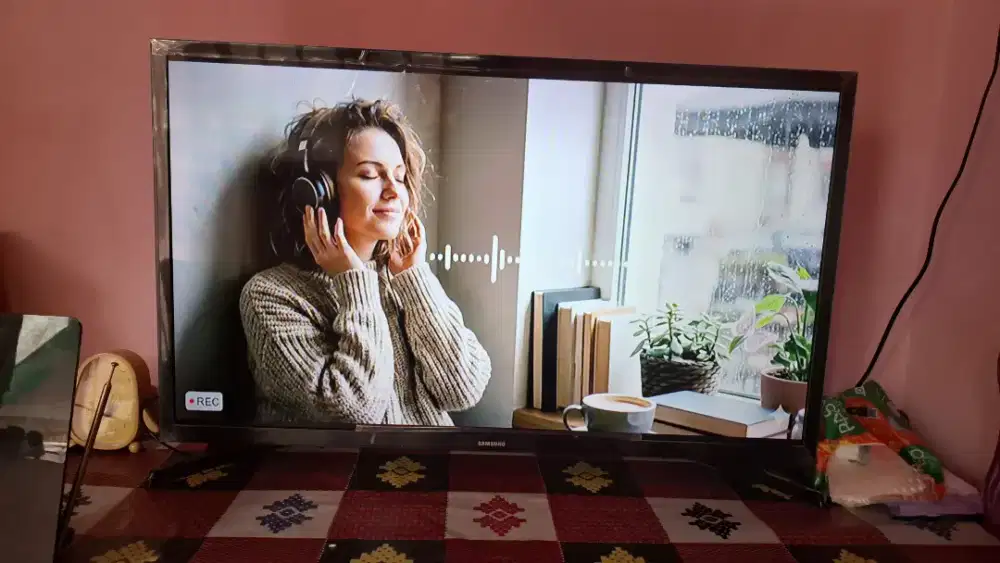 SAMSUNG SMART&HD TV 32 INCH