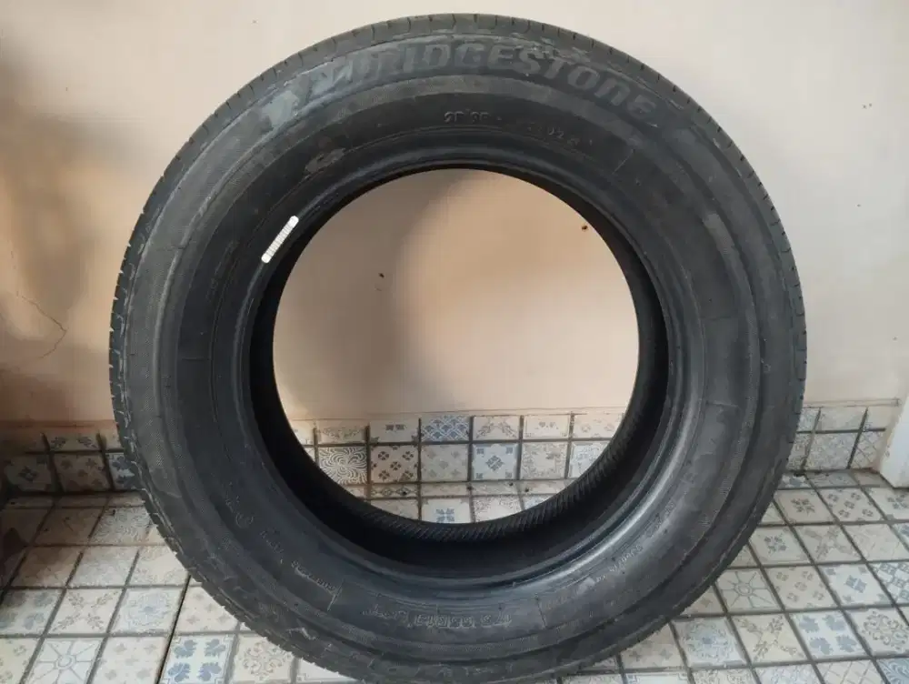 Dijual Ban Bridgestone Ecopia ex mobil Calya