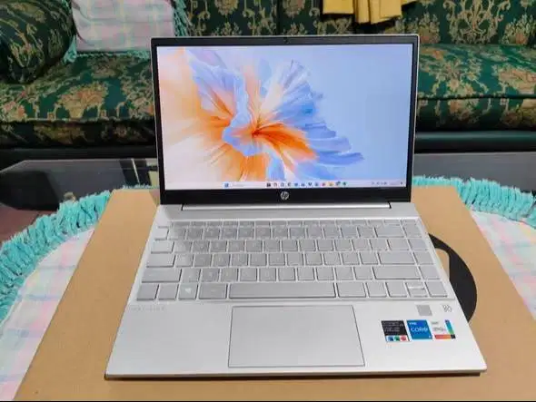 Laptop hp pavilion 13 bb0062tu premium kondisi istimewa