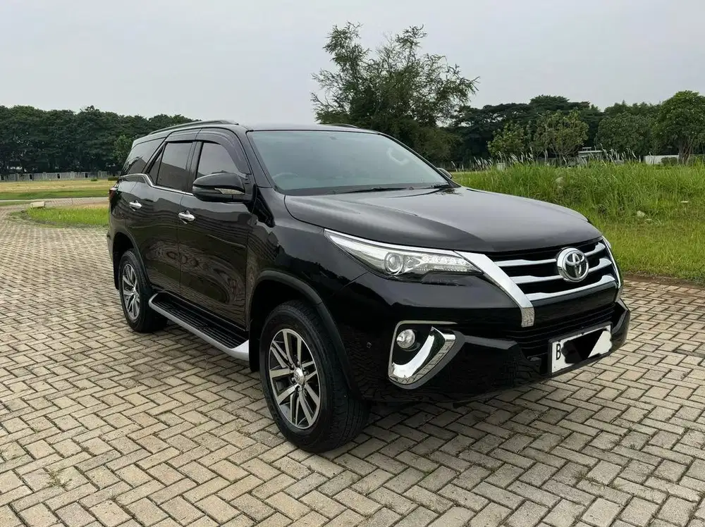 TOYOTA FORTUNER VRZ 2.4 AT 2017