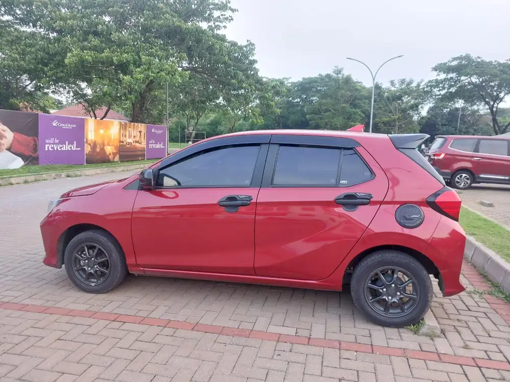 Daihatsu Ayla 2024 Bensin