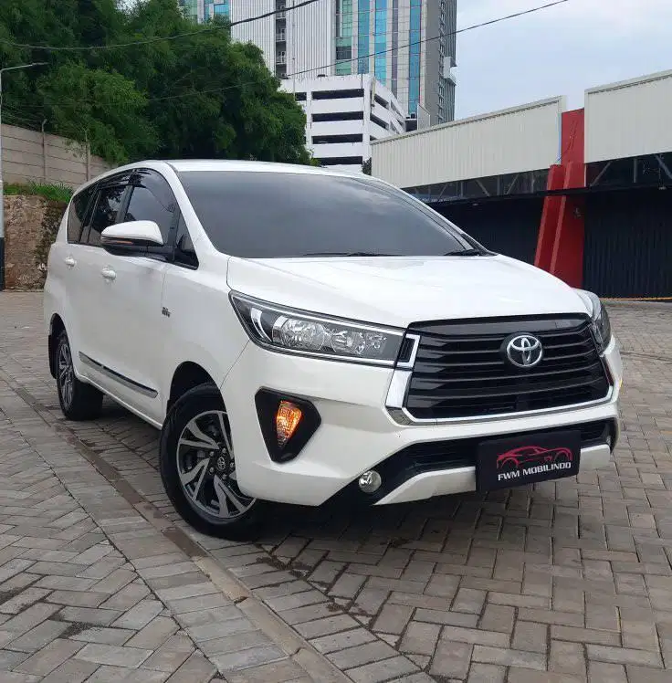 toyota innova reborn G AT bensin 2.0 AT 2021 putih