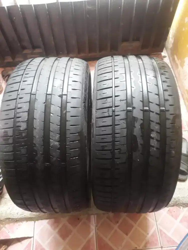 Azenis Falke 255 /35z/ R19