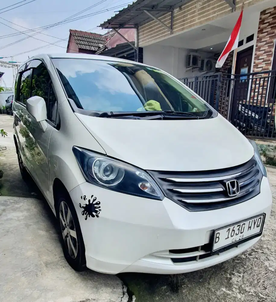 Dijual Honda Freed 2011 AT PSD