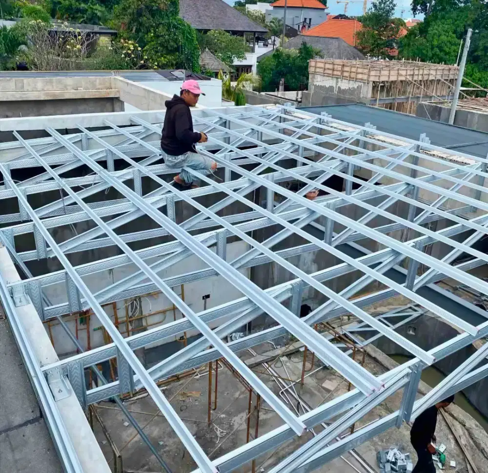 Pasang rangka baja ringan