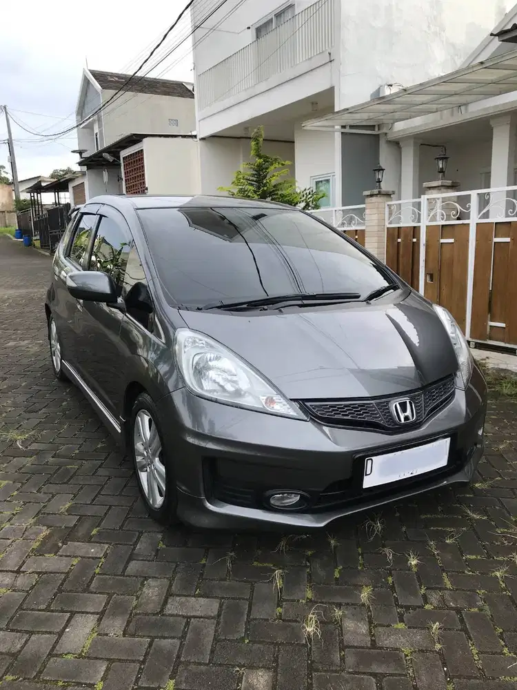 Honda Jazz RS 2012 AT – KM±80Rb – Pajak Hidup – Terawat