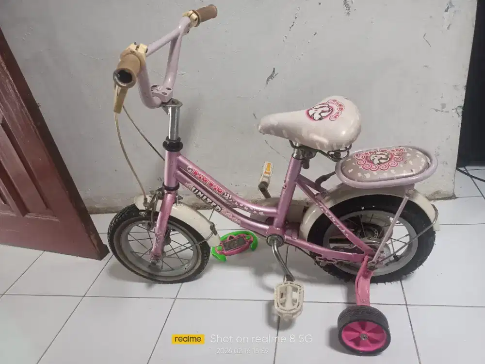 Sepeda anak perempuan merek wimsaikel