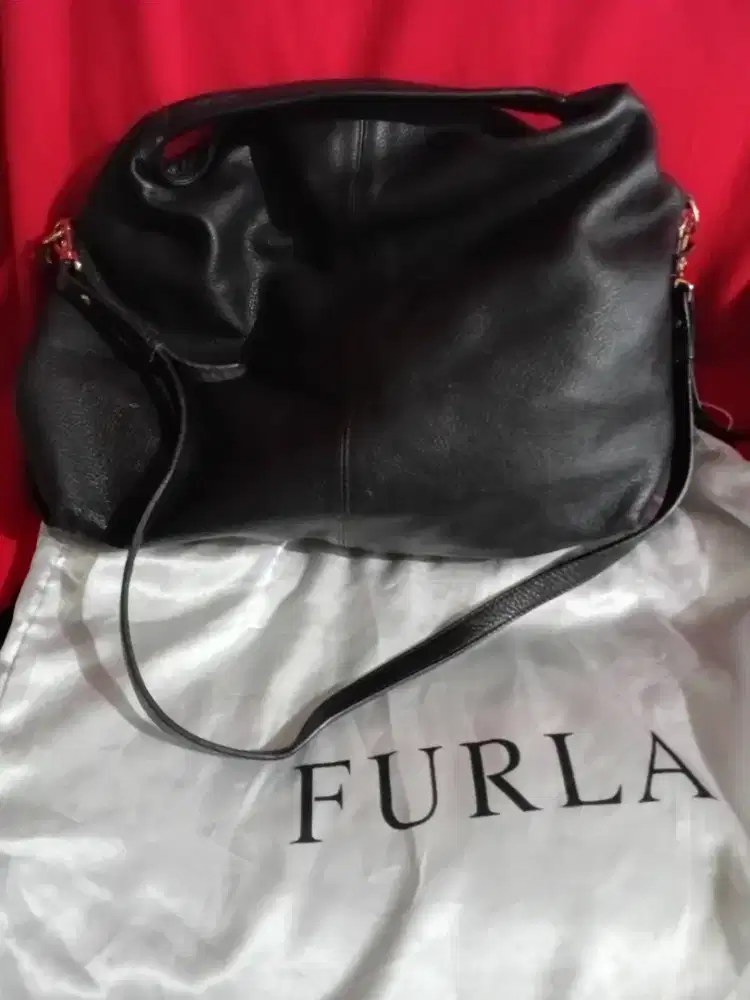 Di jual Tas wanita Merk FURLA made in Rumania Original