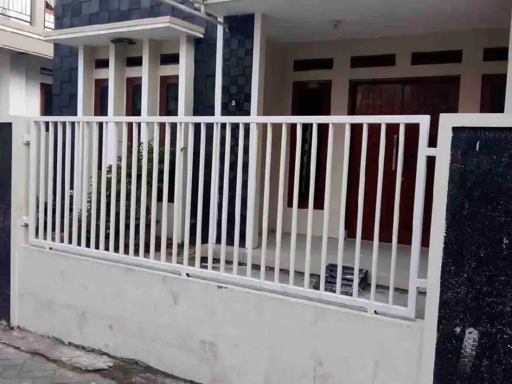Di jual rumah luas di kreo kawasan Ciledug Tangerang kota