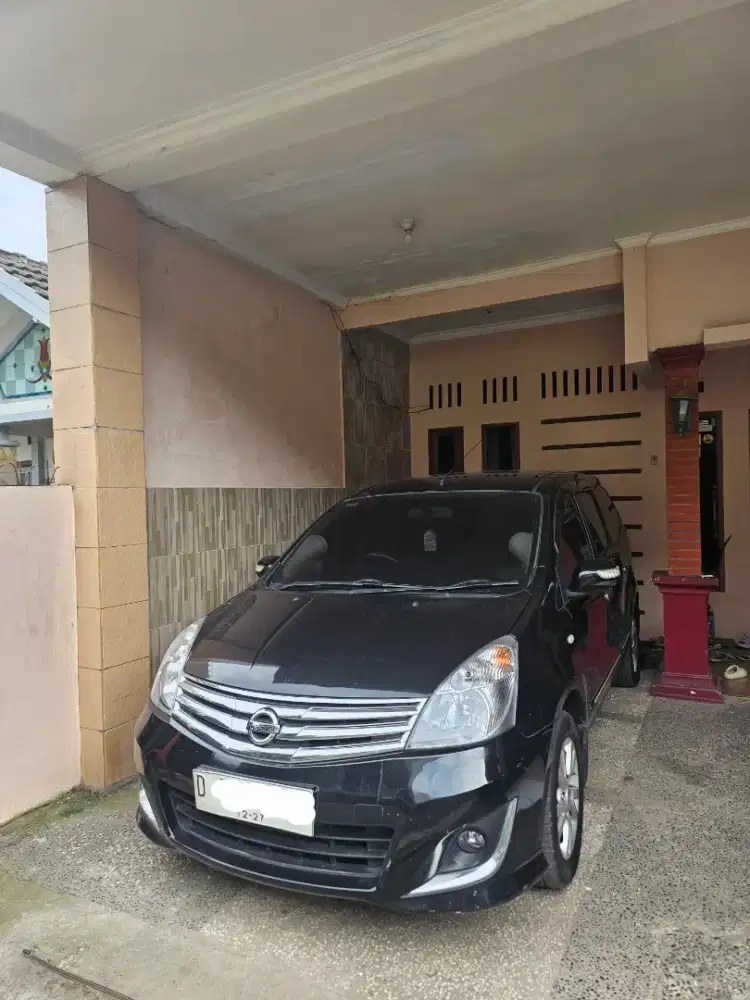 Grand Livina Ultimate 1.5 2012