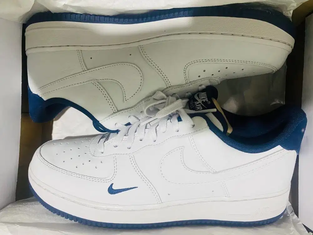 SEPATU NIKE AIR FORCE 1 LV BNIB