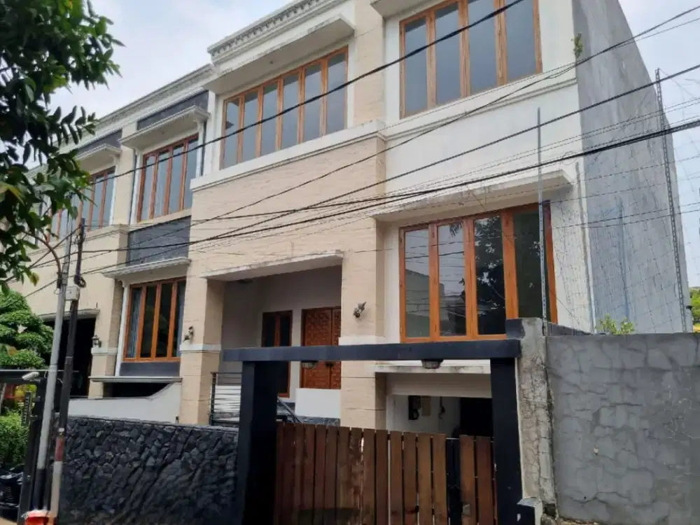 Dijual Rumah Siap Huni Kemang Utara X, Mampang, Jakarta Selatan