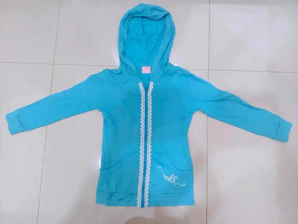 Jaket hoodie anak perempuan 6-8th merk Milk