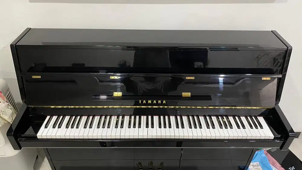 Piano Yamaha Second
