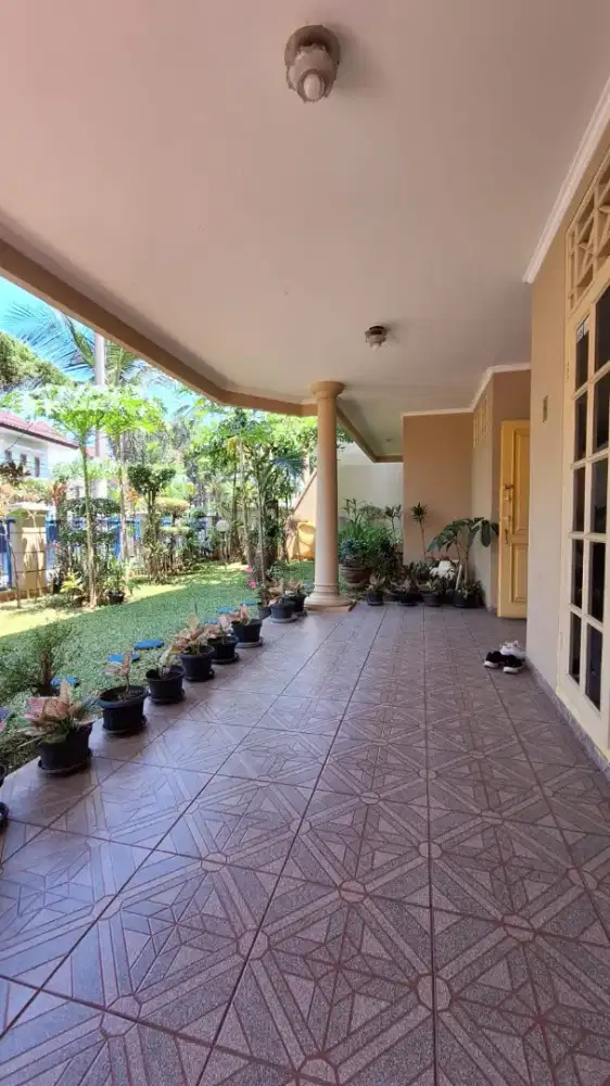 Dijual rumah siap huni di Bintaro sektor 1 Jakarta Selatan