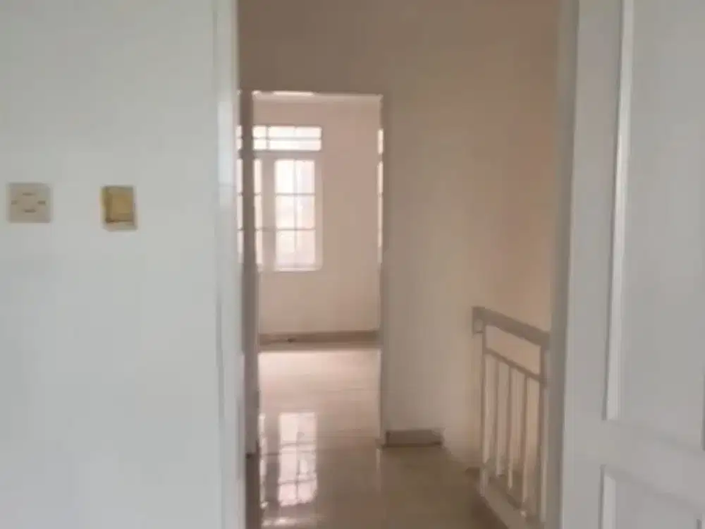 DISEWAKAN CEPAT RUMAH DI MUTIARA TAMAN PALEM