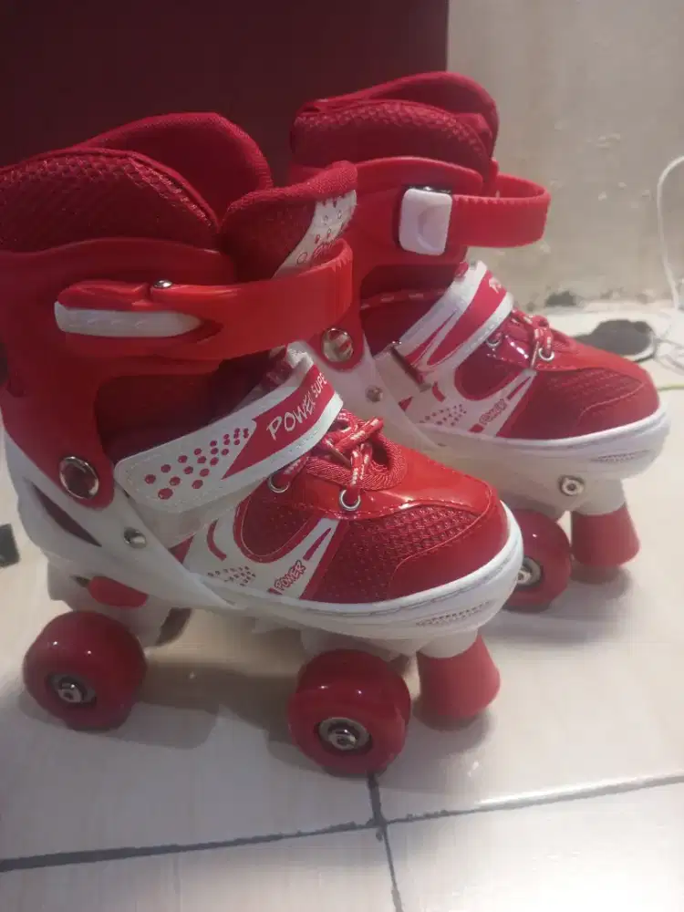 PL Like new Set lengkap sepatu roda anak