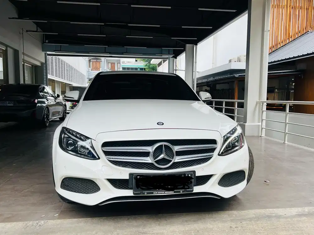 Mercedes-Benz C200 2016 Bensin