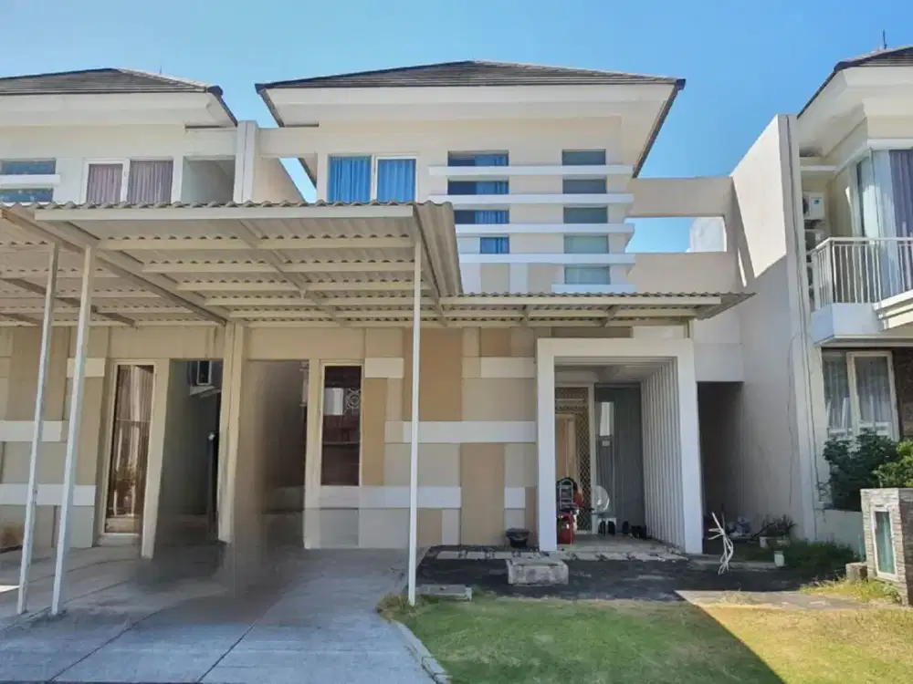 Rumah Long Beach Pakuwon City