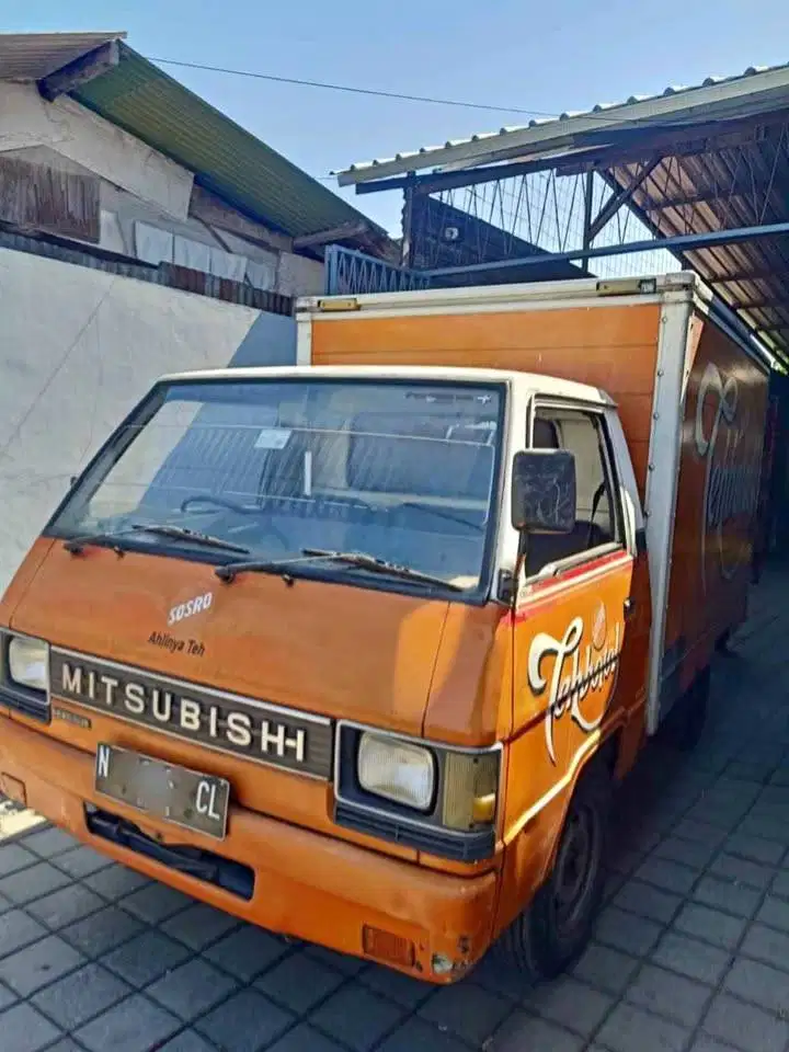 MITSUBISHI L300 BOX 2003