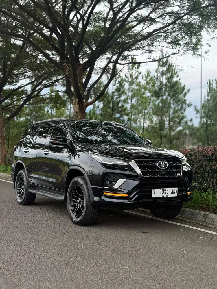 Toyota Fortuner GR Sport 2023 ( Nik 2022)