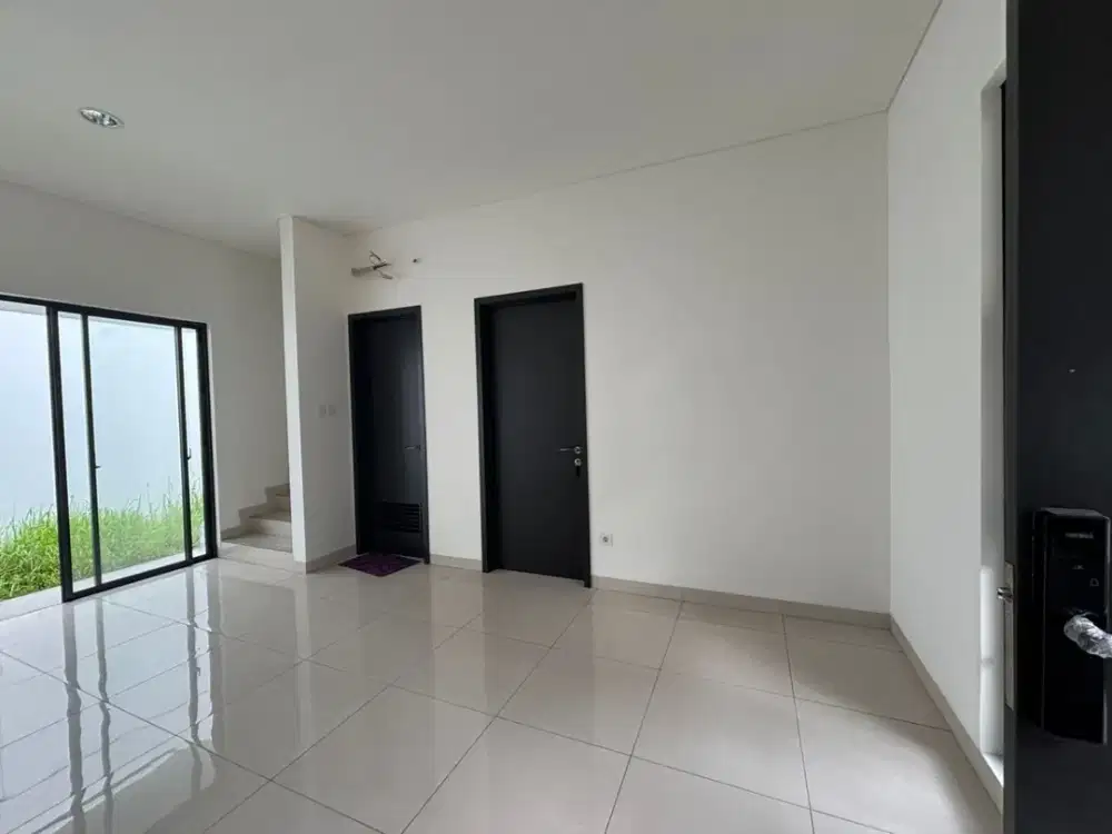 Jual Rumah Hook Mewah Maison De Wisteria Metland Menteng - Tipe Attic + Sky Balcony! (015)