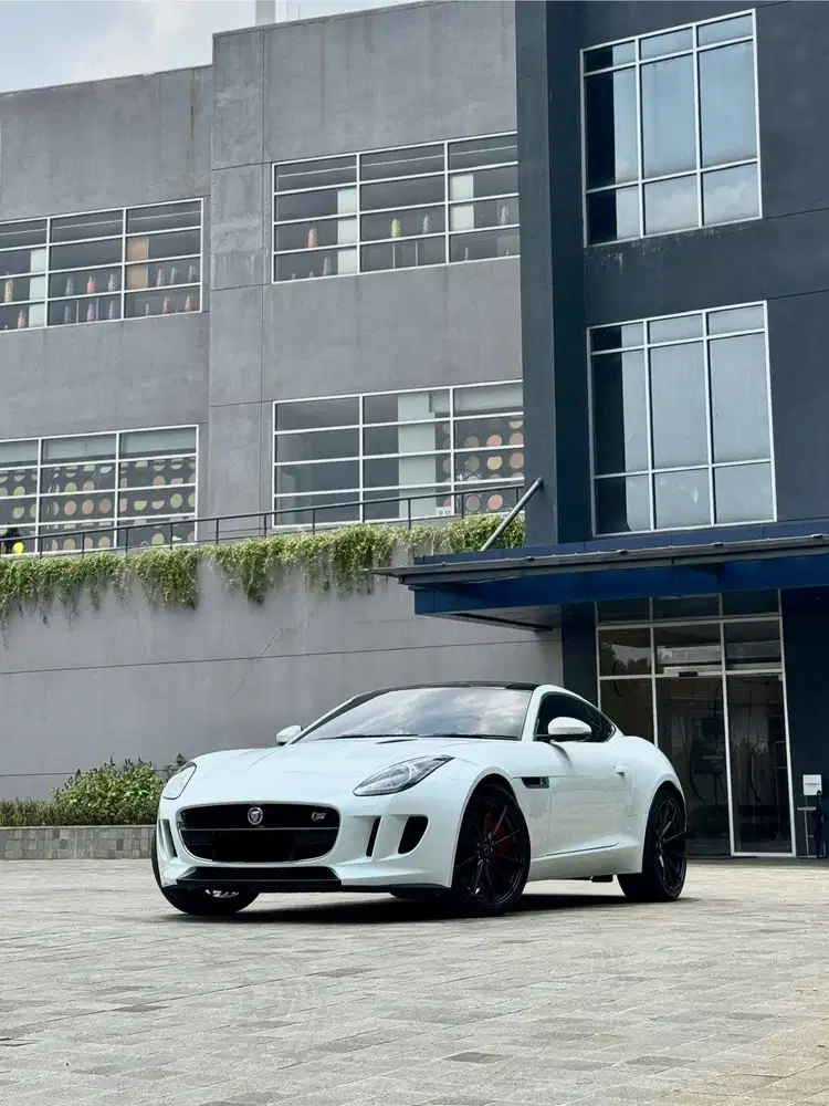 Jaguar F Type Coupe 2014 Putih White 2015 Jaguar 2013 dijual Cepet