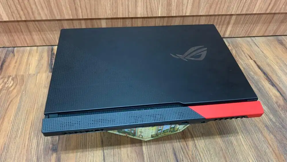 ASUS ROG STRIX G713IE