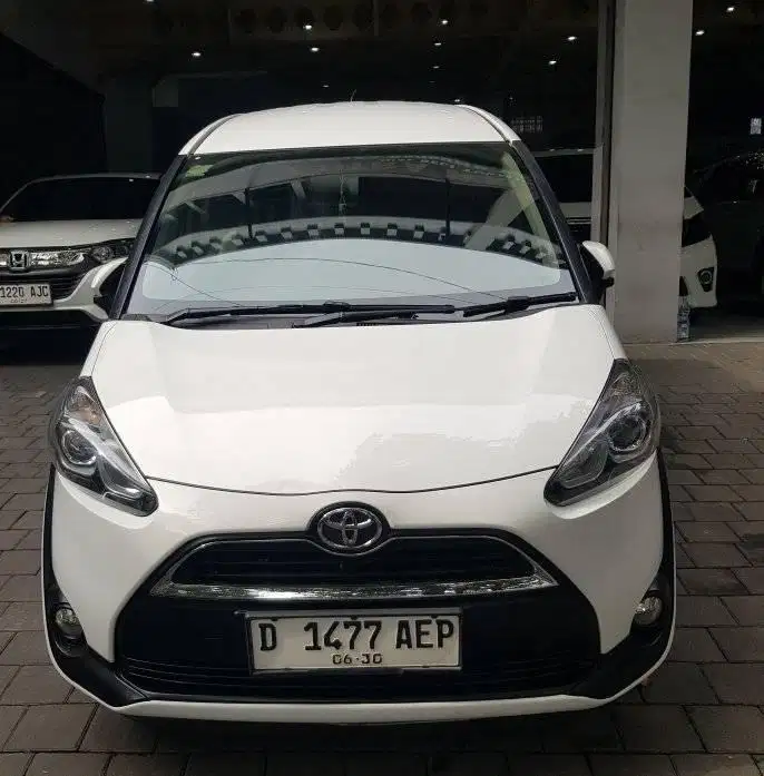 TOYOTA SIENTA 1.5 G MANUAL 2016