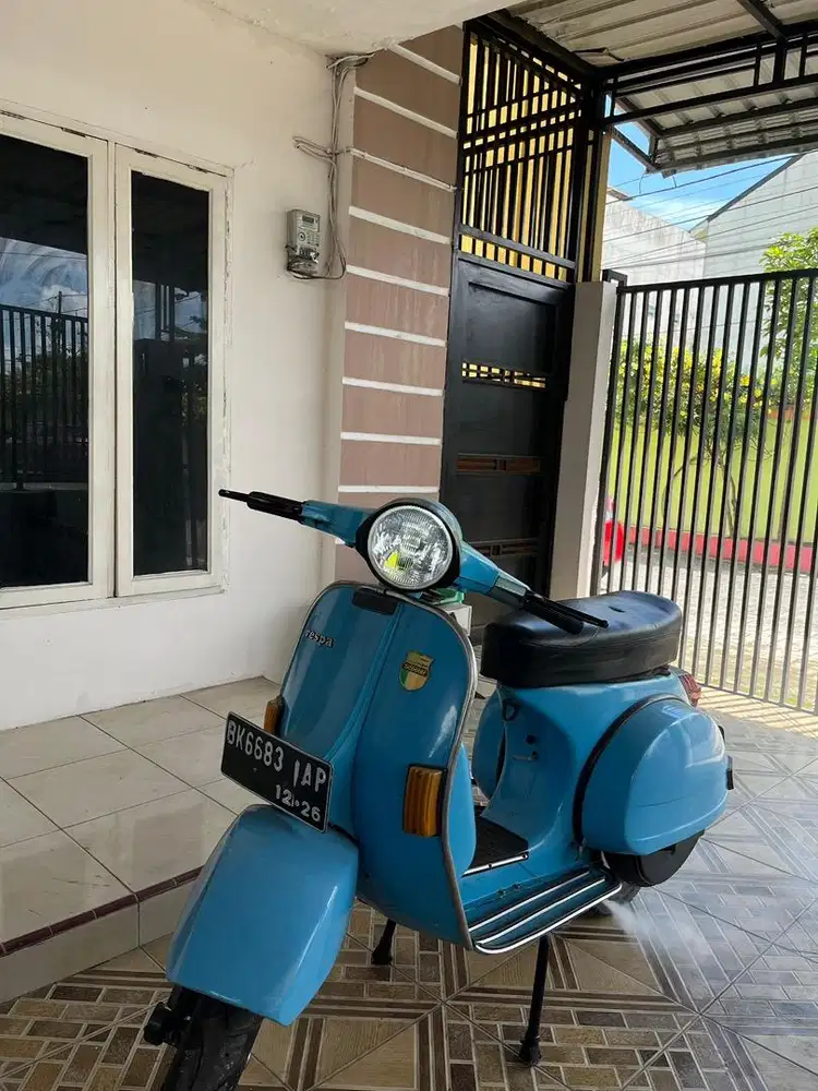 Sepeda Motor Vespa PX Tahun 79