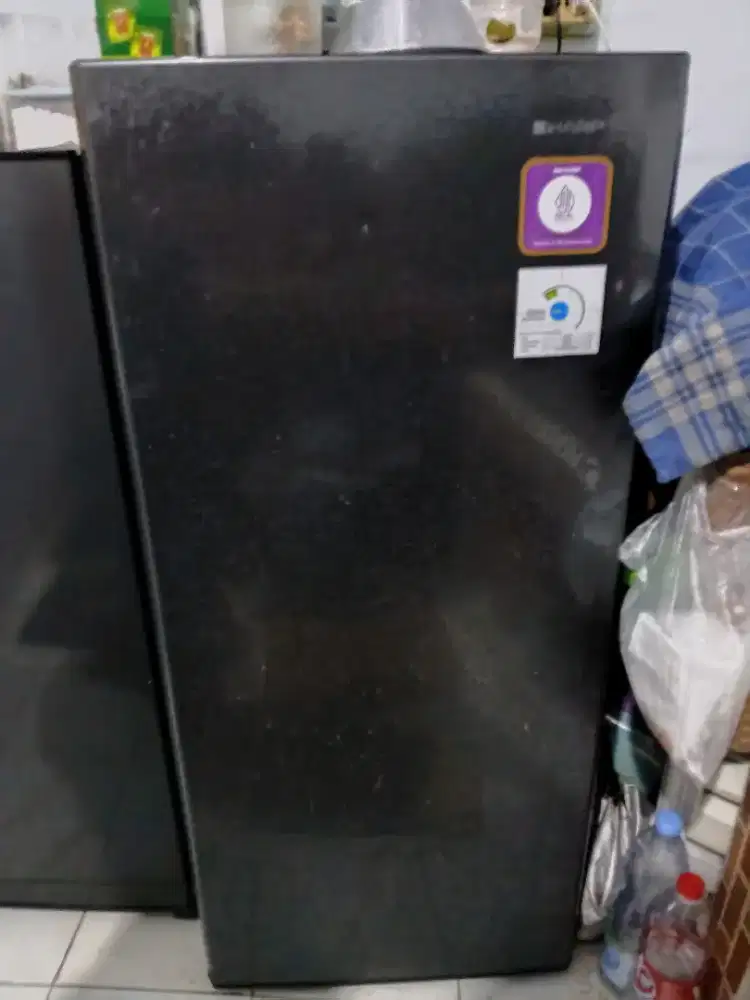 Di jual kulkas sharap