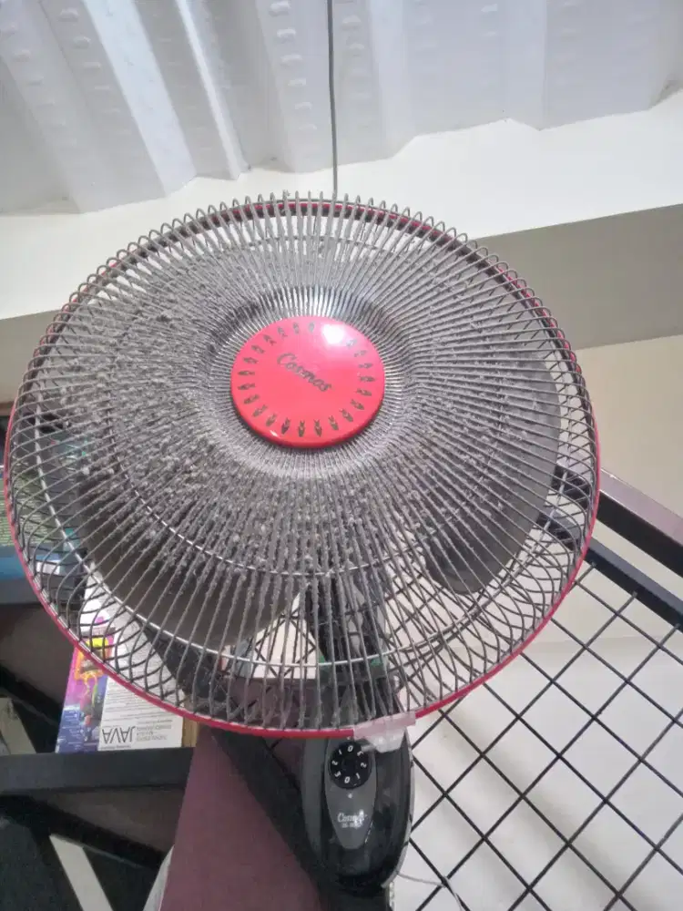 3 Kipas Angin (Kondisi Rusak)