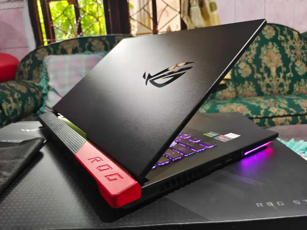 Laptop asus rog g513qc ryzen 7 5800h 8/512 RTX 3050