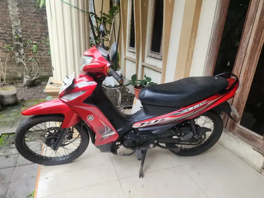 Vega RR 2014 merah hitam Gbm