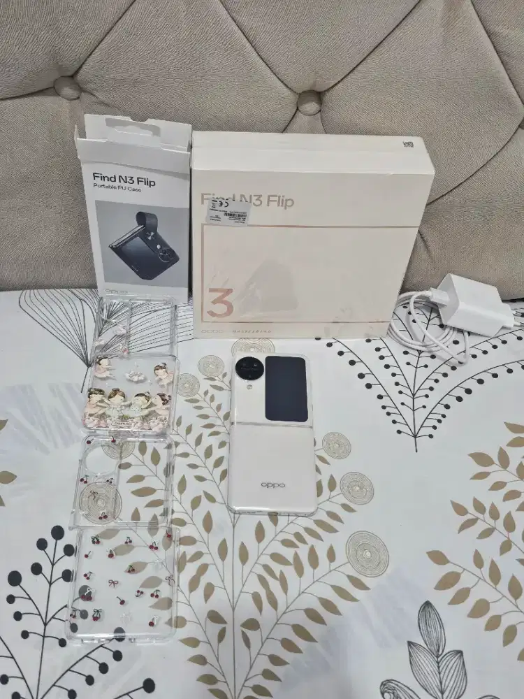 Oppo N3 Flip Cream