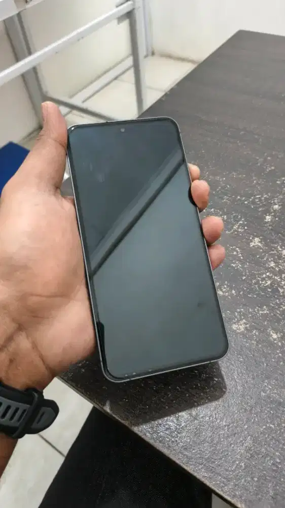 Hp samsung s24 fe ( milik pribadi )