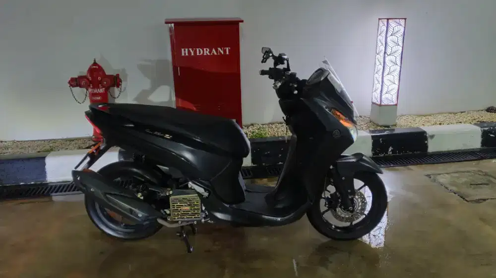 Yamaha Lexi 2019 125cc black lengkap