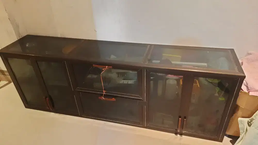 Lemari Dapur Gantung Dinding