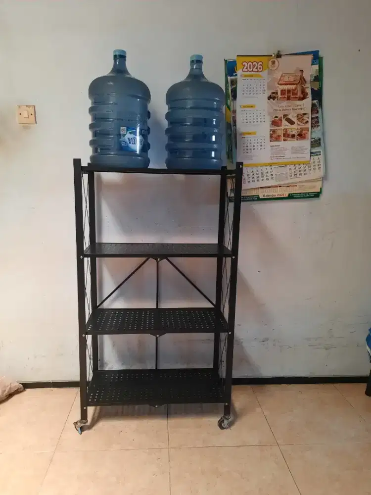 Rak besi kokoh bisa di lipat