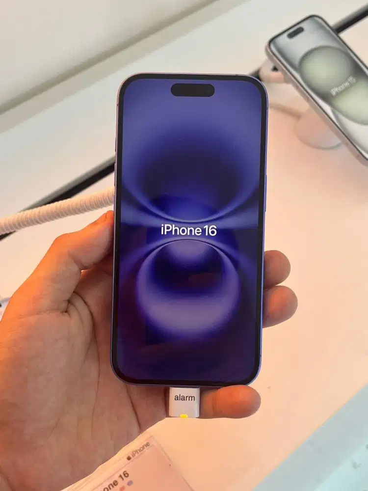 iPhone 16 Terbaru - Bisa Cicil 0% Kredivo + GRATIS 2x Angsuran!