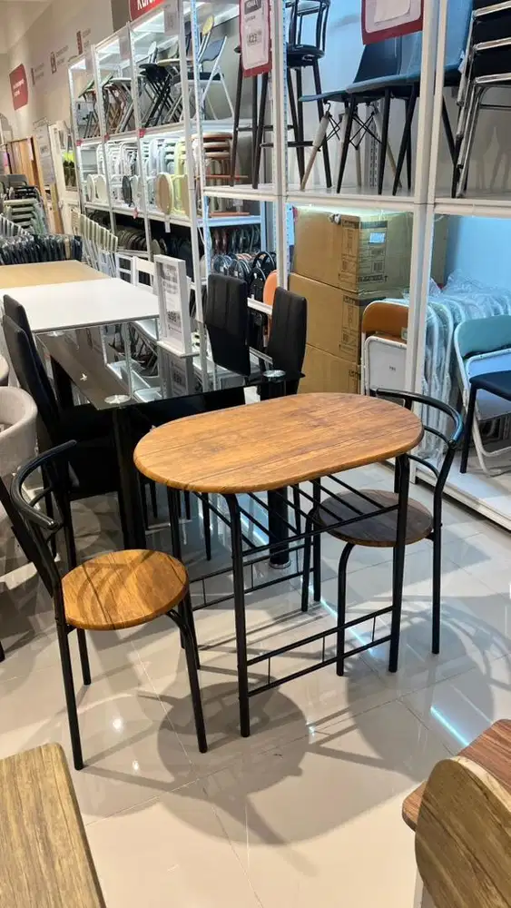 Meja makan 2 seat besi