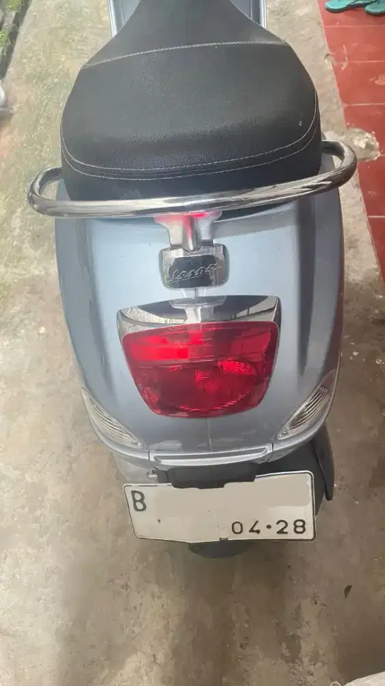 Vespa LX  125 cc th 2023