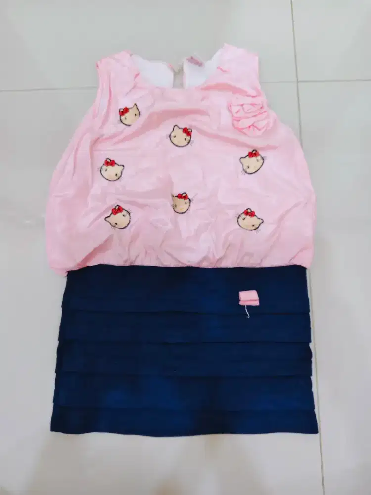 Dress anak perempuan usia 4-6th hello kitty pink