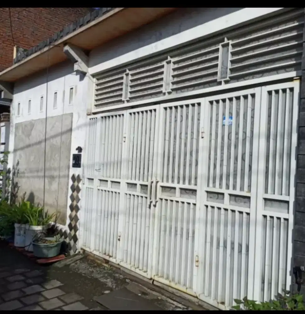 Dijual rumah di Kota Baru Driyorejo