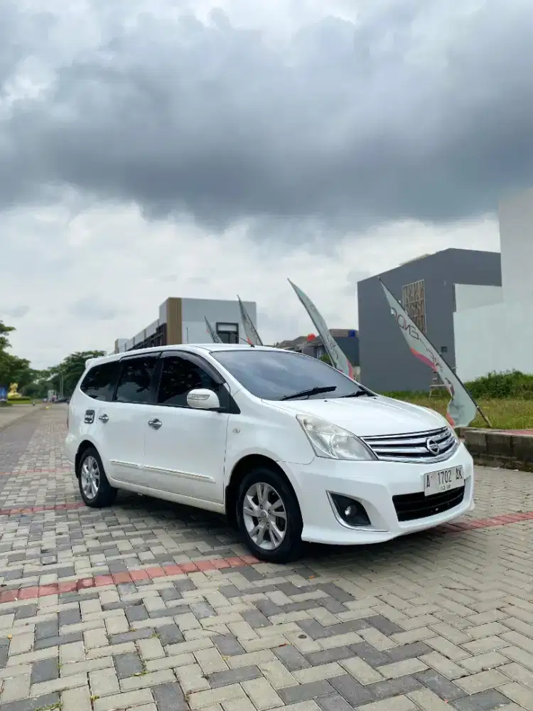 Nissan Grand Livina ULTIMATE 2013 AUTOMATIC