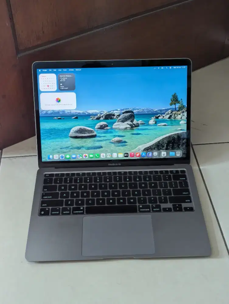 Macbook Air M1 8/256gb Ibox