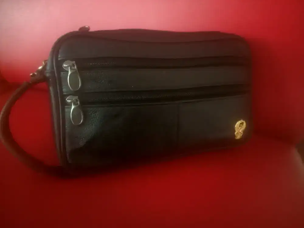 Tas tangan asli kulit